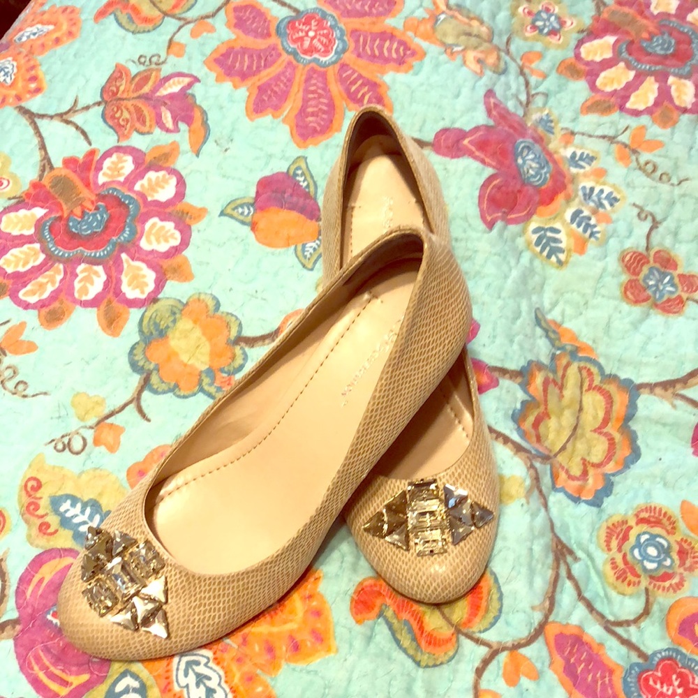 Like New BCBGeneration Treese Wedges